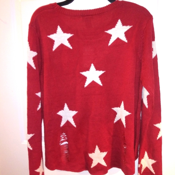 Rue21 Sweaters - Nwt Rue 21 Red Star Sweater Ripped Large XL